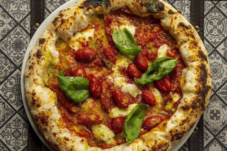 La pizza in stile contemporaneo Diavola di altreME