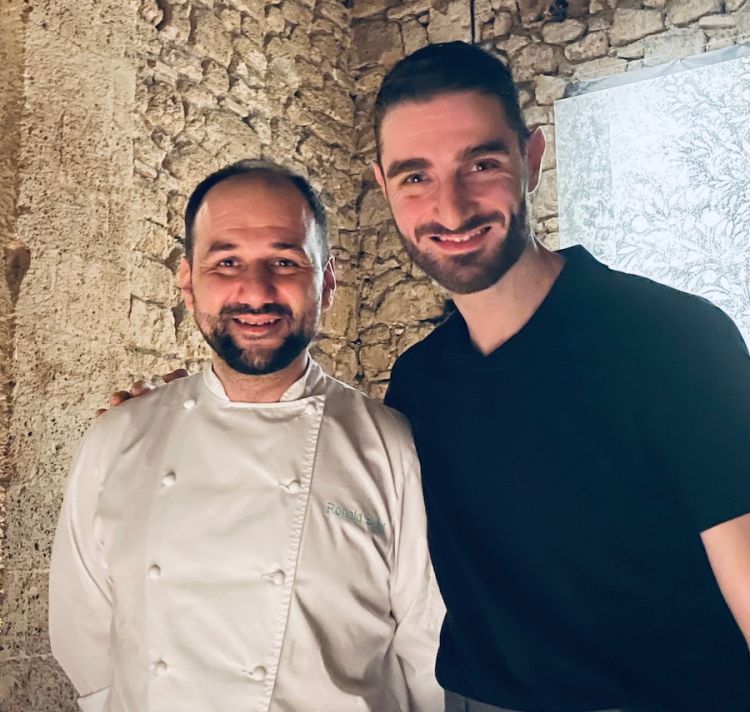 I due soci e le due anime di Coro a Orvieto in Umbria. A sinistra Ronald Bukri, lo chef, e a destra Francesco Perali, il regista della sala