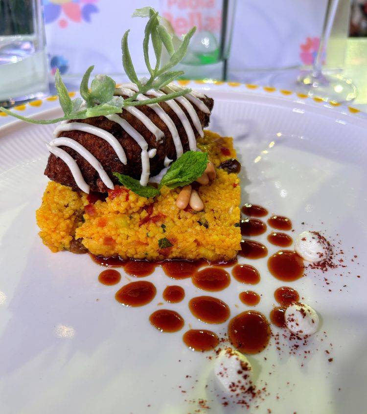 Il gusto dell'altro è il cou cous che ha dominato l'ultima edizione del Mondiale: proposto dalla squadra Cous Cous United ha saputo omaggiare insieme Medio Oriente e Toscana in un incontro equilibrato di freschezza e calore, vegetale e speziato