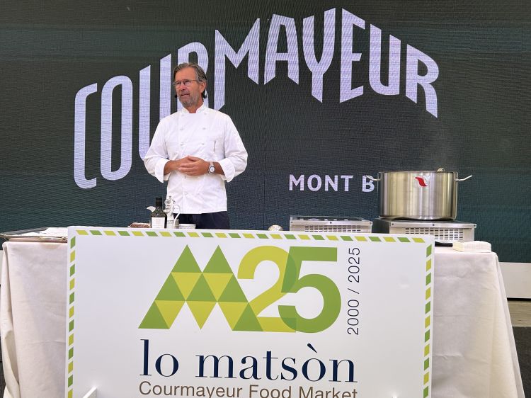 A Courmayeur lo chef Carlo Cracco ha festeggiato i