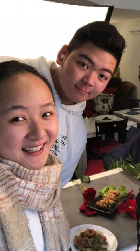 Cristina, 33 anni, e Federico, 22, che hanno lasciato la Cina da ragazzini per costruirsi un futuro in Italia