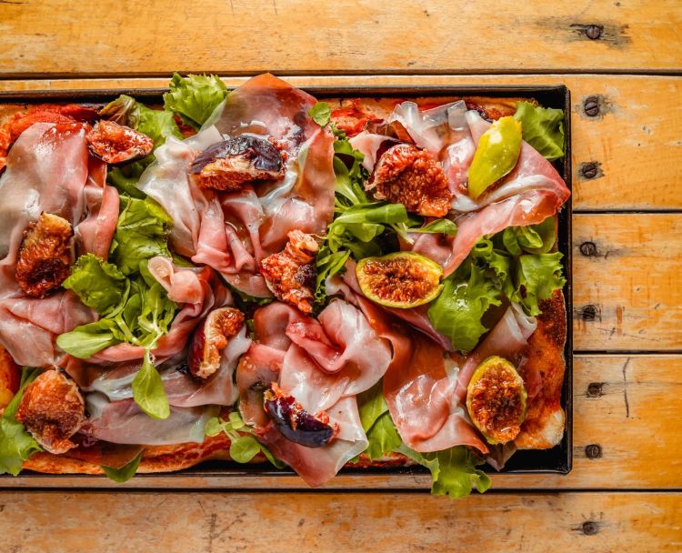 Pizza crudo e fichi

