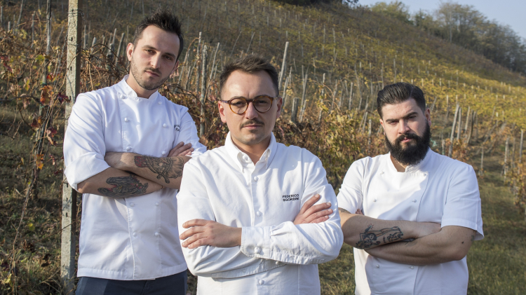 Al centro lo chef Federico Sgorbini con Marsilio 