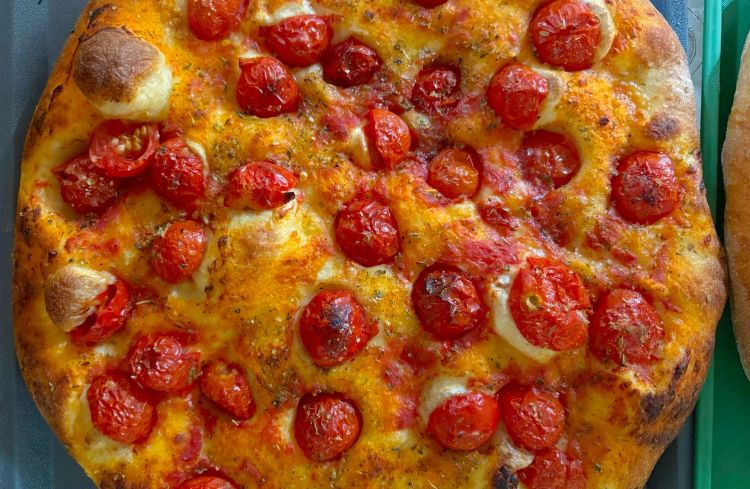 Focaccia con i pomodorini freschi di Da Piera