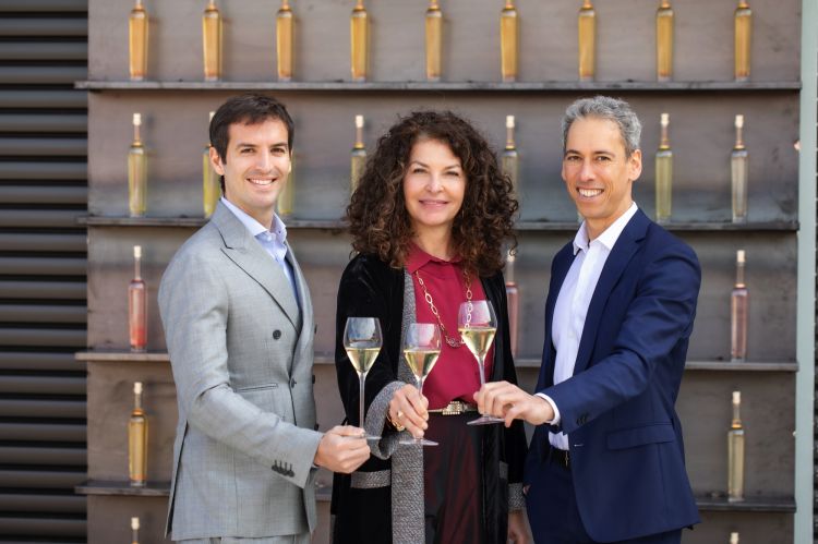 Carlo Vallarino Gancia, senior brand manager Krug, Francesca Terragni, direttore marketing e comunicazione Moët Hennessy Italia, il presidente Krug Manuel Reman