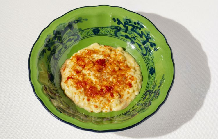 Risotto alle olive verdi, semi di coriandolo e pomodoro

