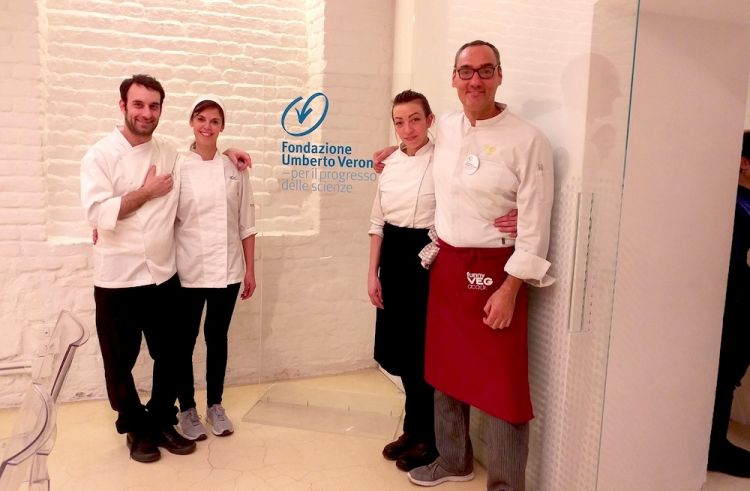 La squadra della Fondazione Veronesi. Da sinistra, Davide Egardi executive chef, Eleonora Epis pasticcera, Chiara Colzani chef e sommelier e Simone Salvini
