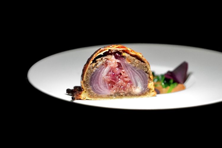 Cipolla alla Wellington, vegetale protagonista in 