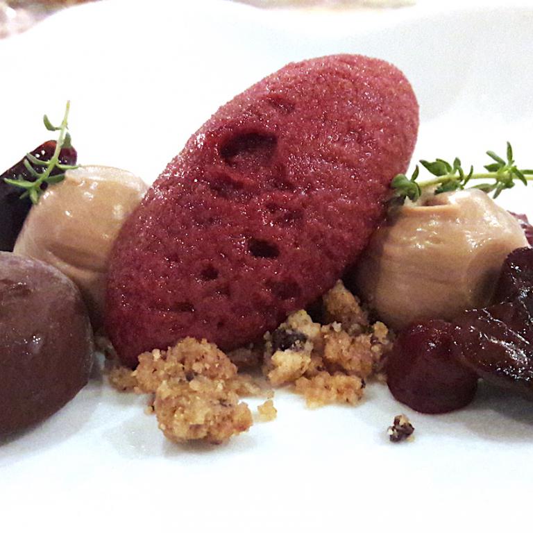 Nocciola e ciliegie in conserva Antica Fonderia