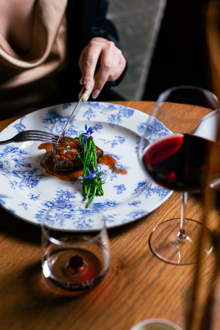 Diaframma di manzo, carciofo ripieno di crème brûlée al chimichurri