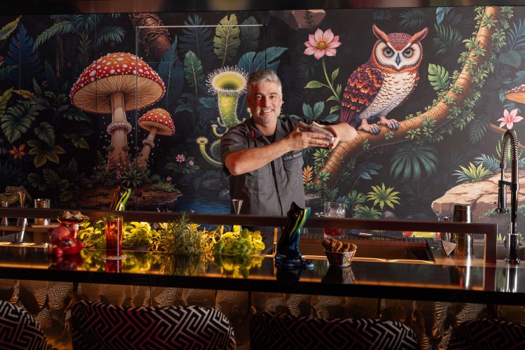 Diego Cabrera è tra i bartender più conosciuti a