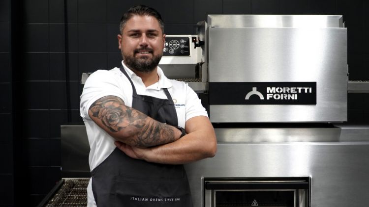 Diego Vitagliano and the serie T Moretti Forni which he will use in his new pizzeria in Doha