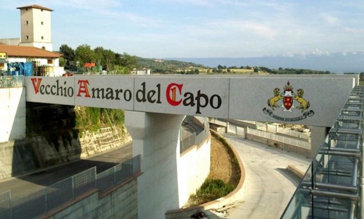 Lo stabilimento Caffo a Limbadi, proivincia di Vibo Valentia