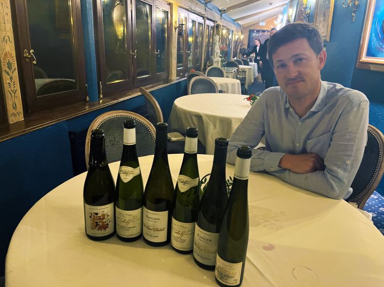Alexandre Schoffit con i suoi vini durante la cena