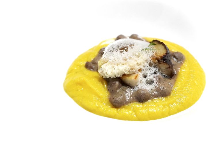 Roveja di Cascia mantecata al tartufo nero aestivum, roveja decorticata, funghi porcini. Bell'assaggio di un legume locale poco conosciuto. Noi ne proporremmo ulteriori declinazioni
