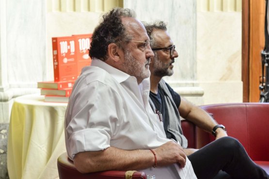 Paolo Marchi e Massimo Bottura alla presentazione di 100 chef x 10 anni
