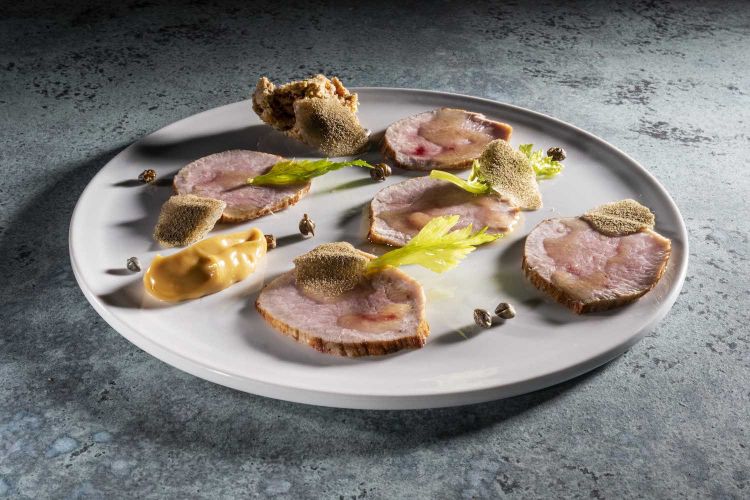 La versione moderna del vitello tonnato di Matteo Baronetto