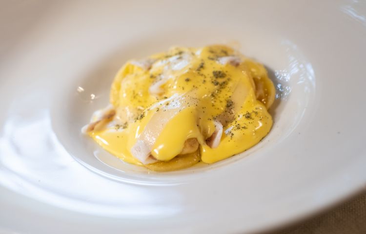 Raviolo di zucca gratinato, zabaione al Parmigiano