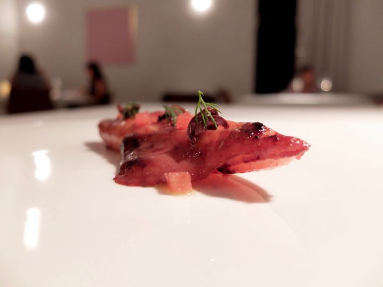 Calamaro arrosto, pompelmo rosa e olive (2017)
