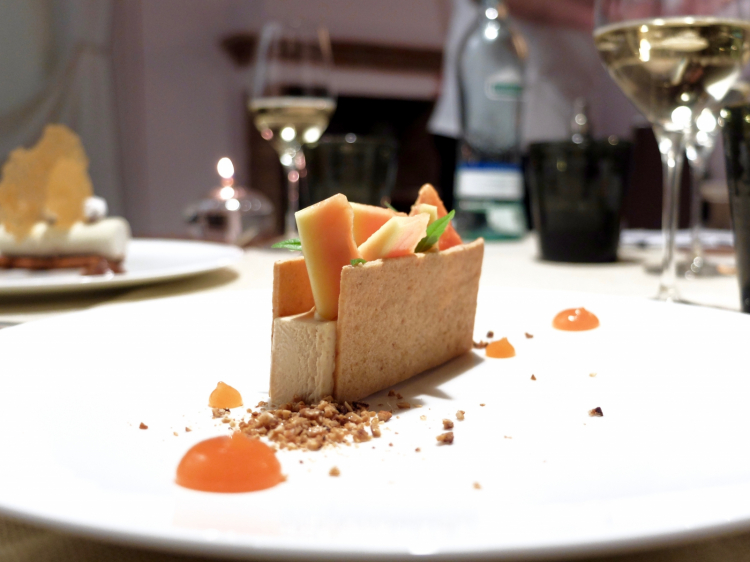 Cioccolato bianco, mandorla, verbena e papaya