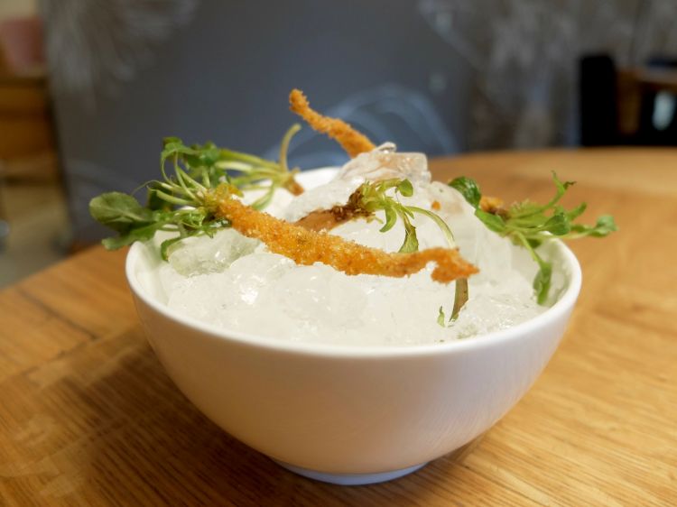 Buonissimo il raperonzolo in due declinazioni: uno crudo (sa di anice stellato, chiodi di garofano, cannella...), l'altro fritto