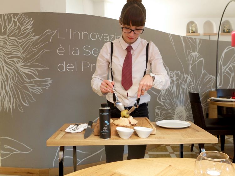 L'impiattamento del primo dessert...