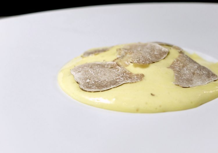 Zabaione, mela, nocciola, tartufo bianco
