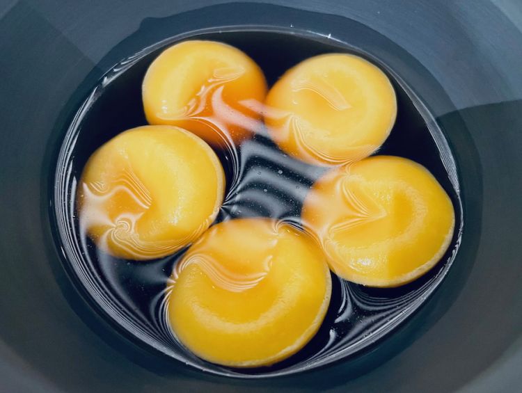 Anolini al pane di ieri, parmigiano vacche rosse, consommé di coda di manzo