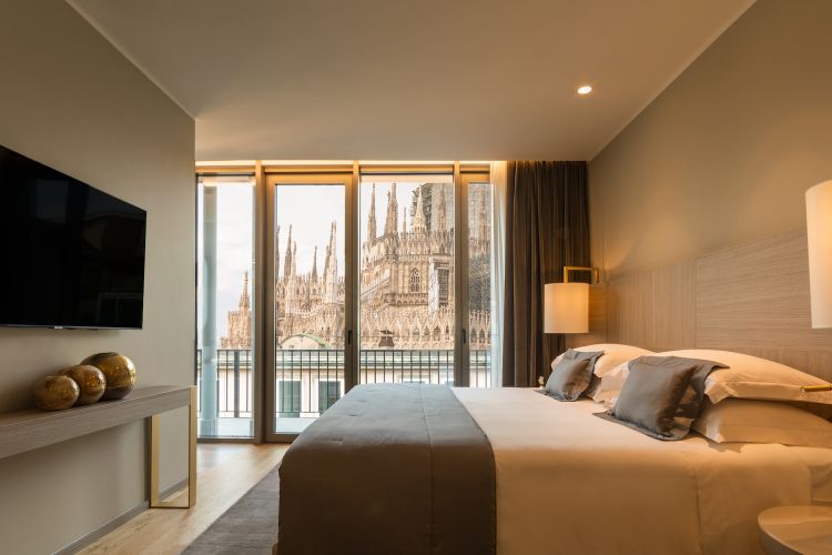 La vista dalla Duomo Panoramic Penthouse, una dei Duomo Luxury Apartments del Rosa Grand Milano - Starhotels Collezione
