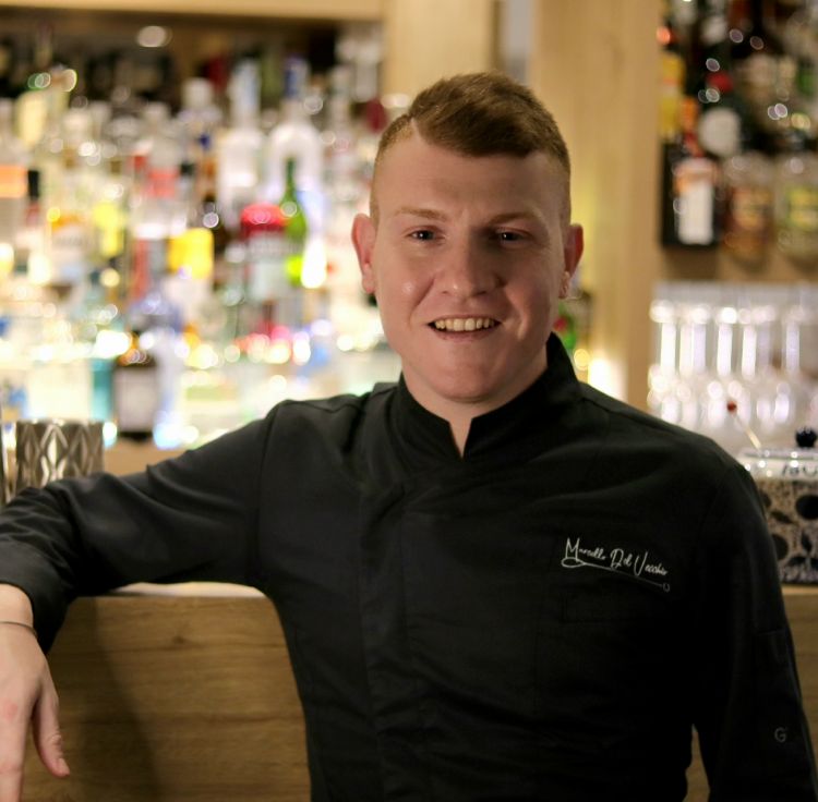 Il bar manager Marcello Del Vecchio
