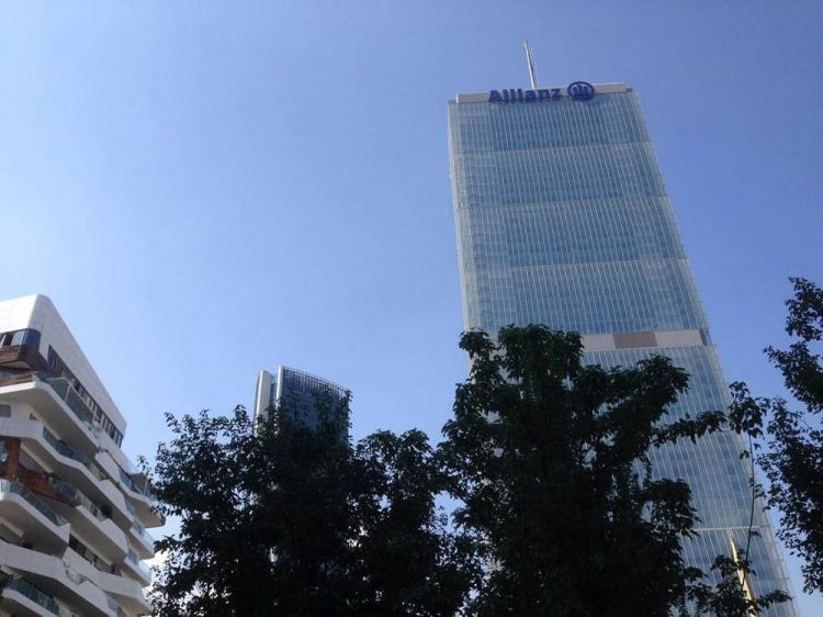 Il grattacielo Allianz a Milano
