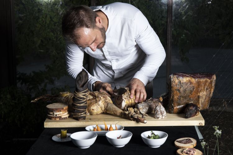 Edoardo Tilli, chef-patron di Podere Belvedere a P