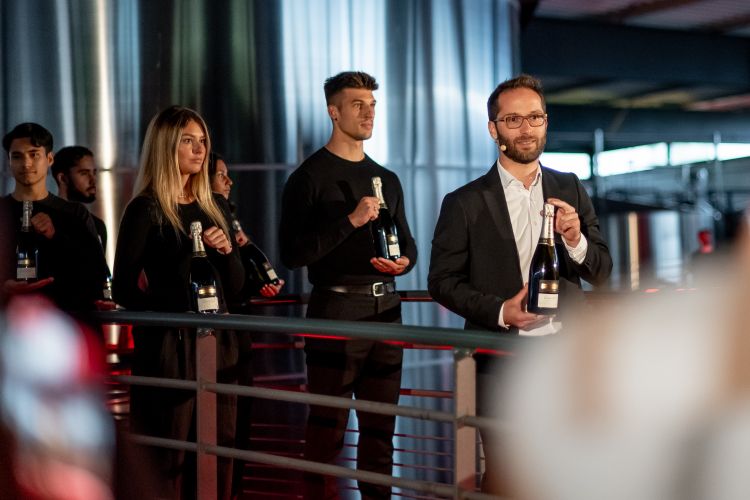 Il giovane chef de caves, Emilien Boutillat, premio Bollicine del Mondo per Identità Golose per l’innovazione, svela uno champagne che sintetizza la sua interpretazione avanguardista della Champagne
