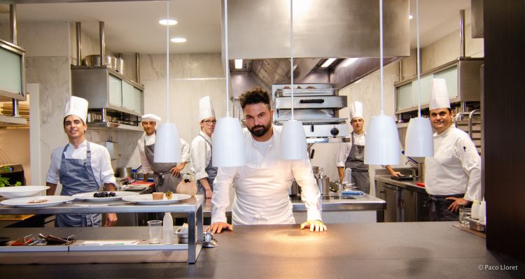 Croatti nella cucina di Orobianco, dove ha conquistato la stella Michelin nel 2018
