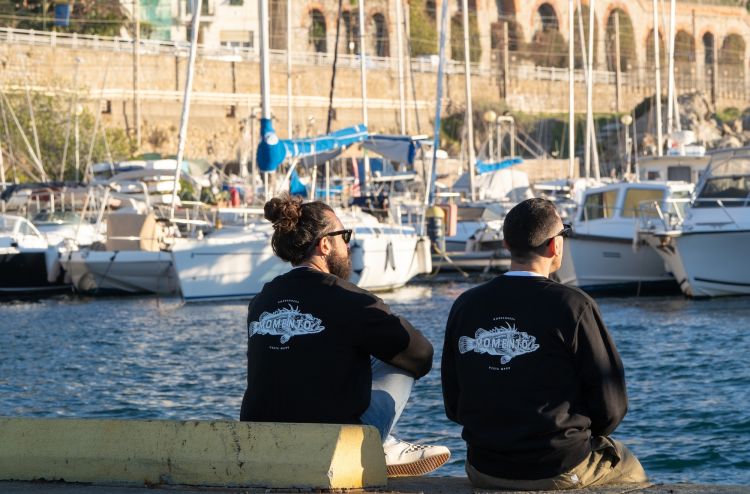 Marmo e Rosti davanti al mare