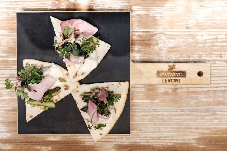 Piadina romagnola con il prosciutto cotto di Gianluca Gorini
