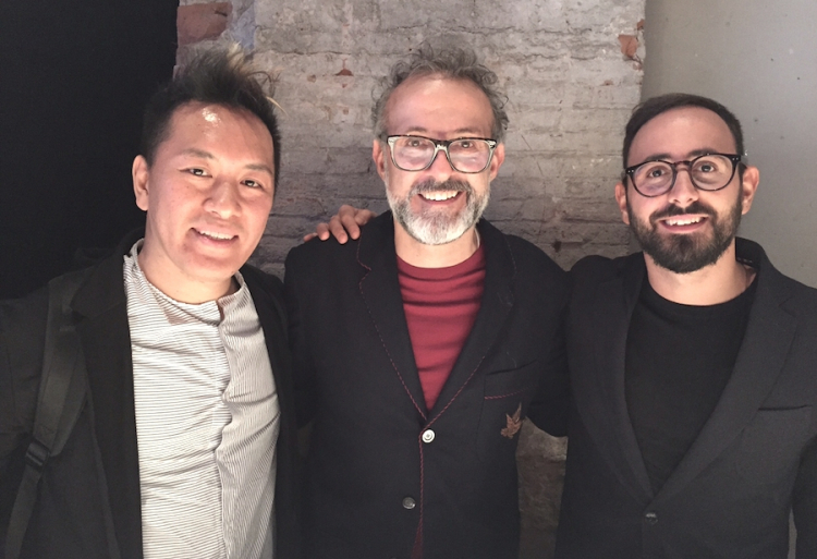 Takahiko Kondo e Davide Di Fabio, i due più stretti collaboratori di Massimo Bottura nelle cucine dell'Osteria Francescana a Modena e ovunque nel mondo
