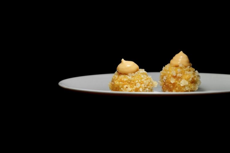 Polpette di pollo alla cacciatora, maionese al fondo di pollo