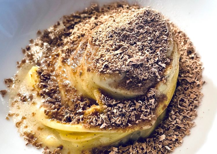 Fidech, spaghetto cotto nel siero, burro e pepe, bottarga di fegato etik