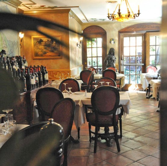A view of the dining room at Trattoria Fieramosca