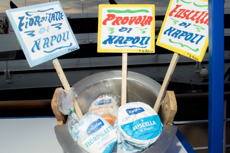 Sul mare una serata che ha celebrato i prodotti caseari di Latteria Sorrentina