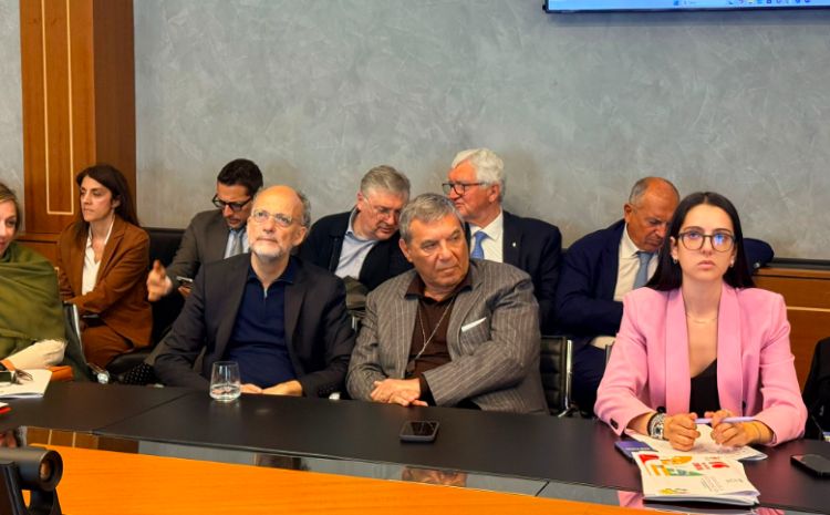 Presentazione del&nbsp;rapporto&nbsp;The Italian Table Abroad: Claudio Ceroni, cofondatore di Identit&agrave; Golose, accanto a Moreno Cedroni. Dietro di loro, Antonio Santini
