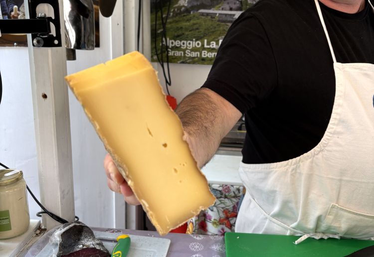 La fontina d’alpeggio 24 mesi di Freres Diemoz
