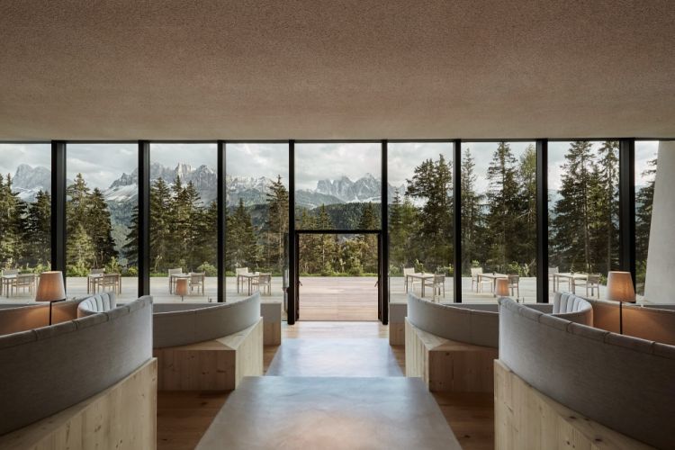 L'ingresso del ristorante del Forestis Dolomi