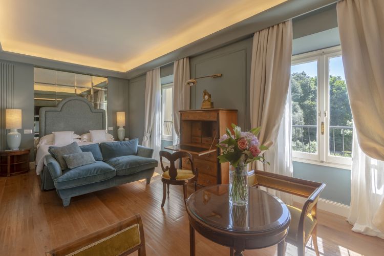 Penthouse suite
