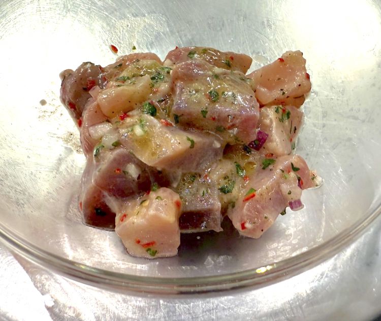 Ceviche classico di tonno rosso e ricciola alla Gaston Acurio