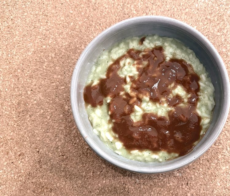 Risotto alle zucchine, limone bruciato e ristretto di zuppa di pesce