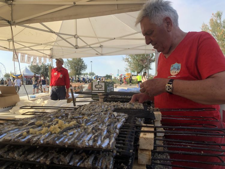Le braci ardenti dei Pescatori Riminesi per il loro street food
