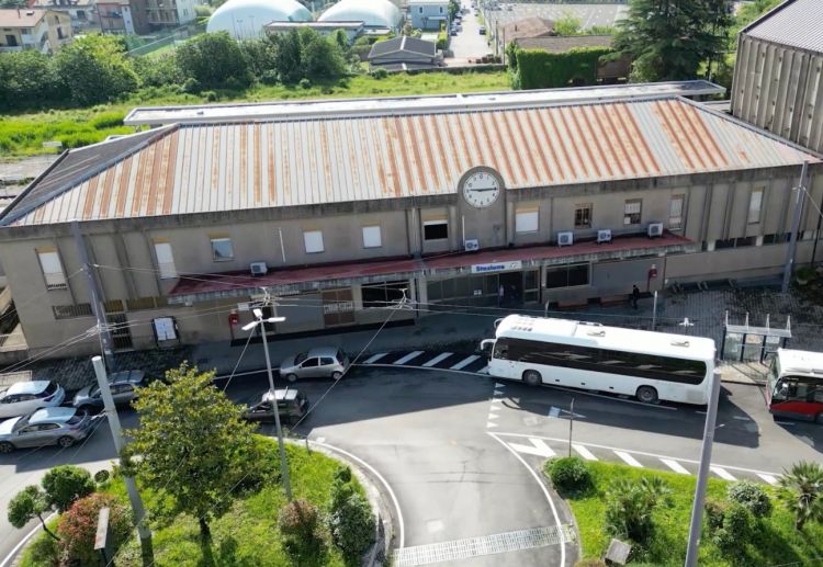 La stazione ferroviaria di Avellino dove presto na