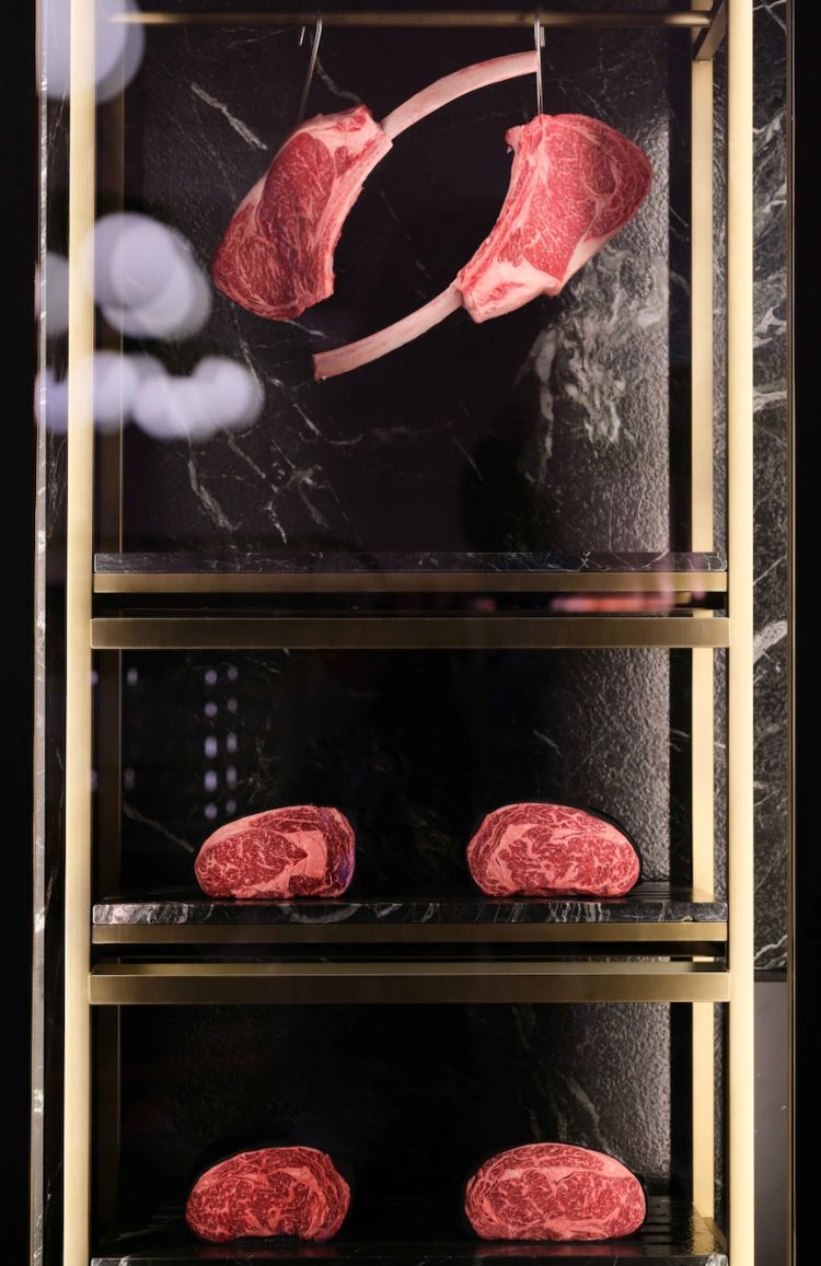 La cella delle carni al Beefbar. Crediti fotografici @Marion Butet Studio